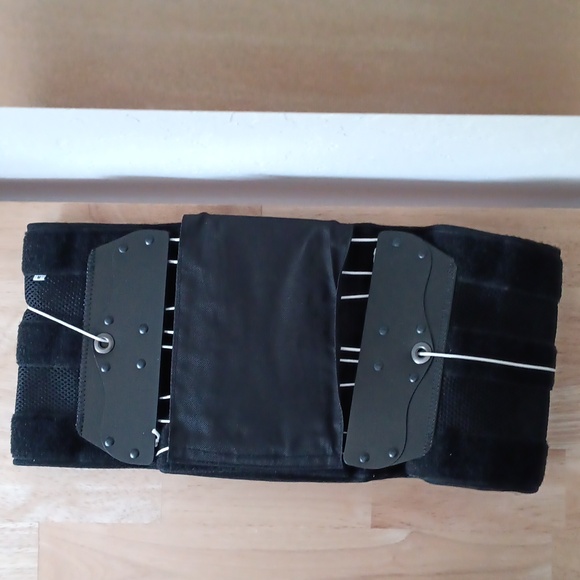 Aspen Back Brace - Picture 2 of 8